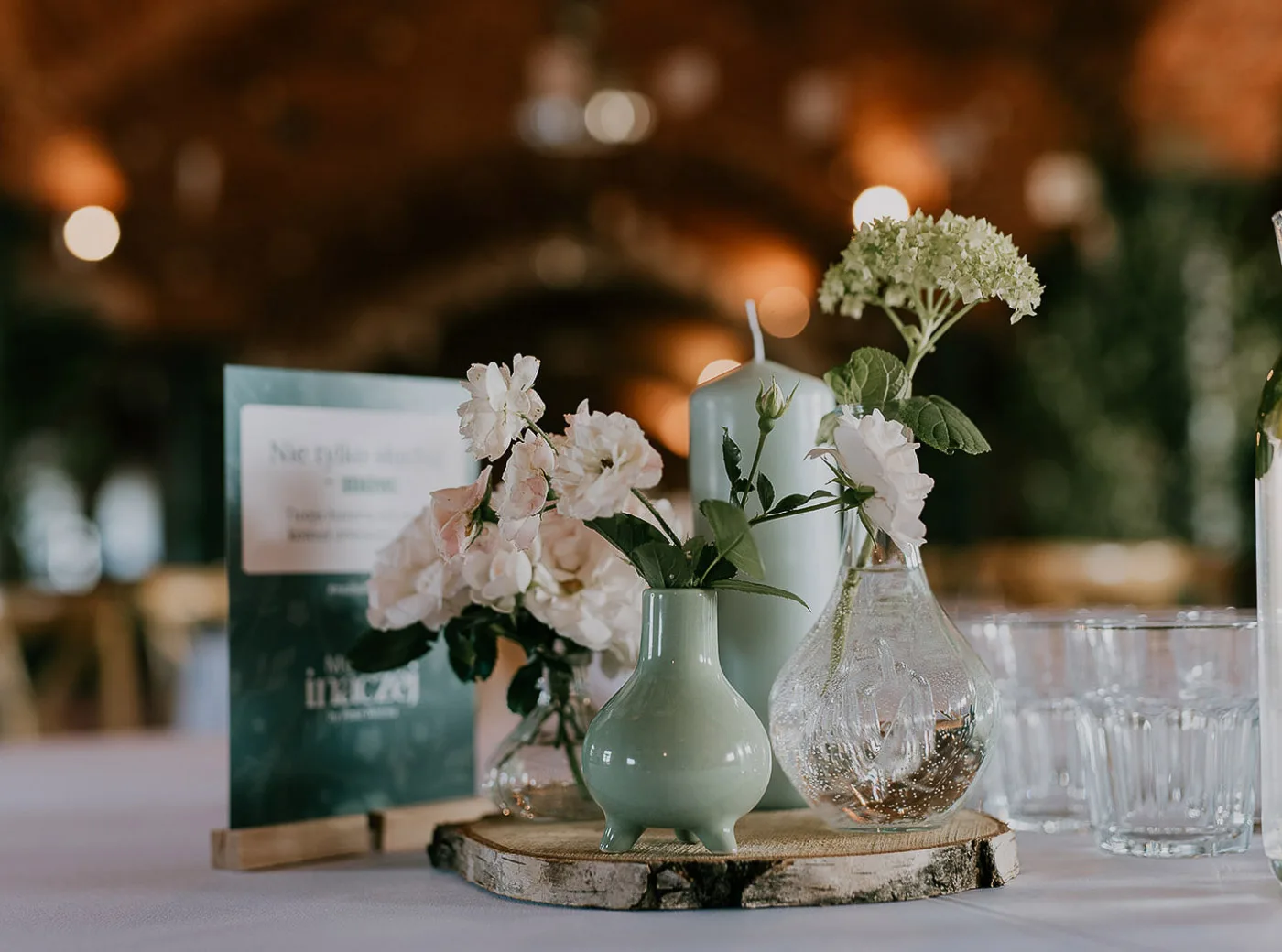 oprawa wizualna wydarzenia agenda na stół